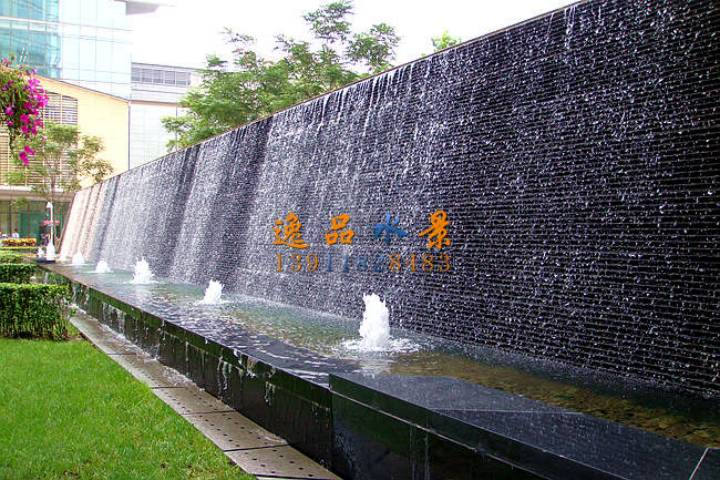 广场石材流水水幕墙定制案例
